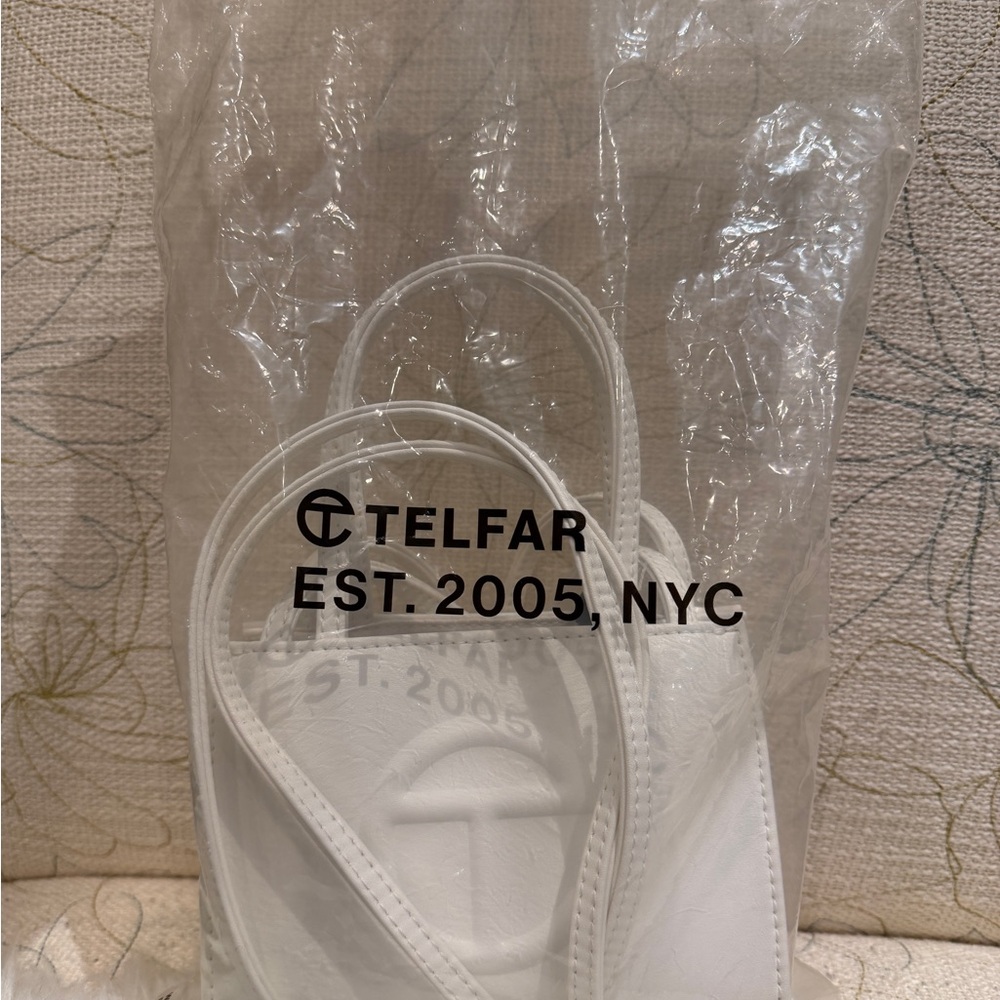 White Telfar Bag Small BWNT Never Worn - Picture 7 of 8